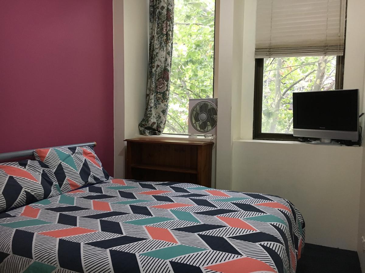 Hyde Park Backpackers Hostel Сидни Екстериор снимка